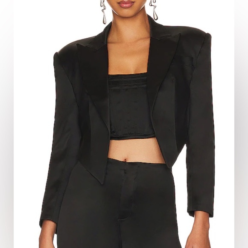 L'Academie Classic Black Blazer